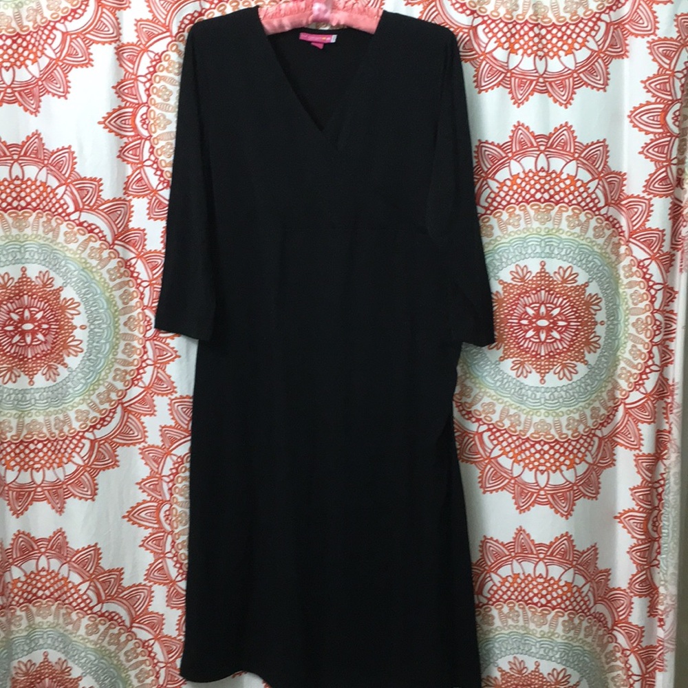 Liz Lange maternity Black Midi Dress